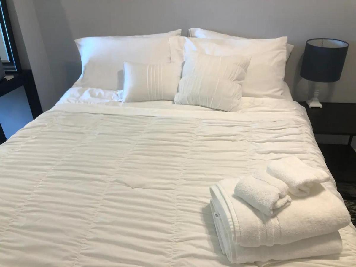 Recently Renovated Chic Durham Farmhouse Eksteriør bilde